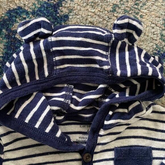 3 for $15 - bundle of 3 long sleeve onesies - Picture 7 of 8